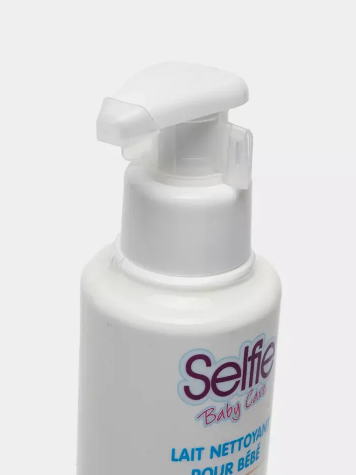 Очищающее молочко от бренда SELFIE